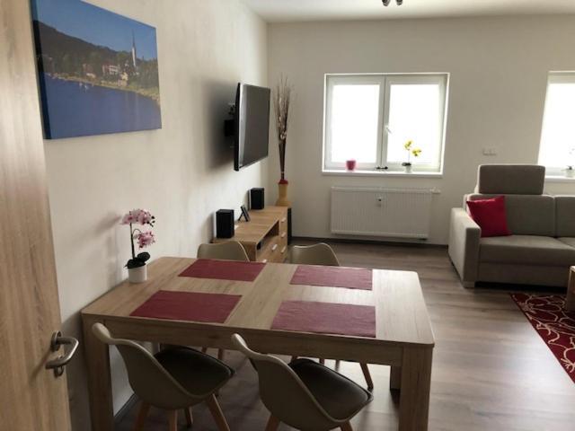 Papeto Appartement Frymburk Buitenkant foto